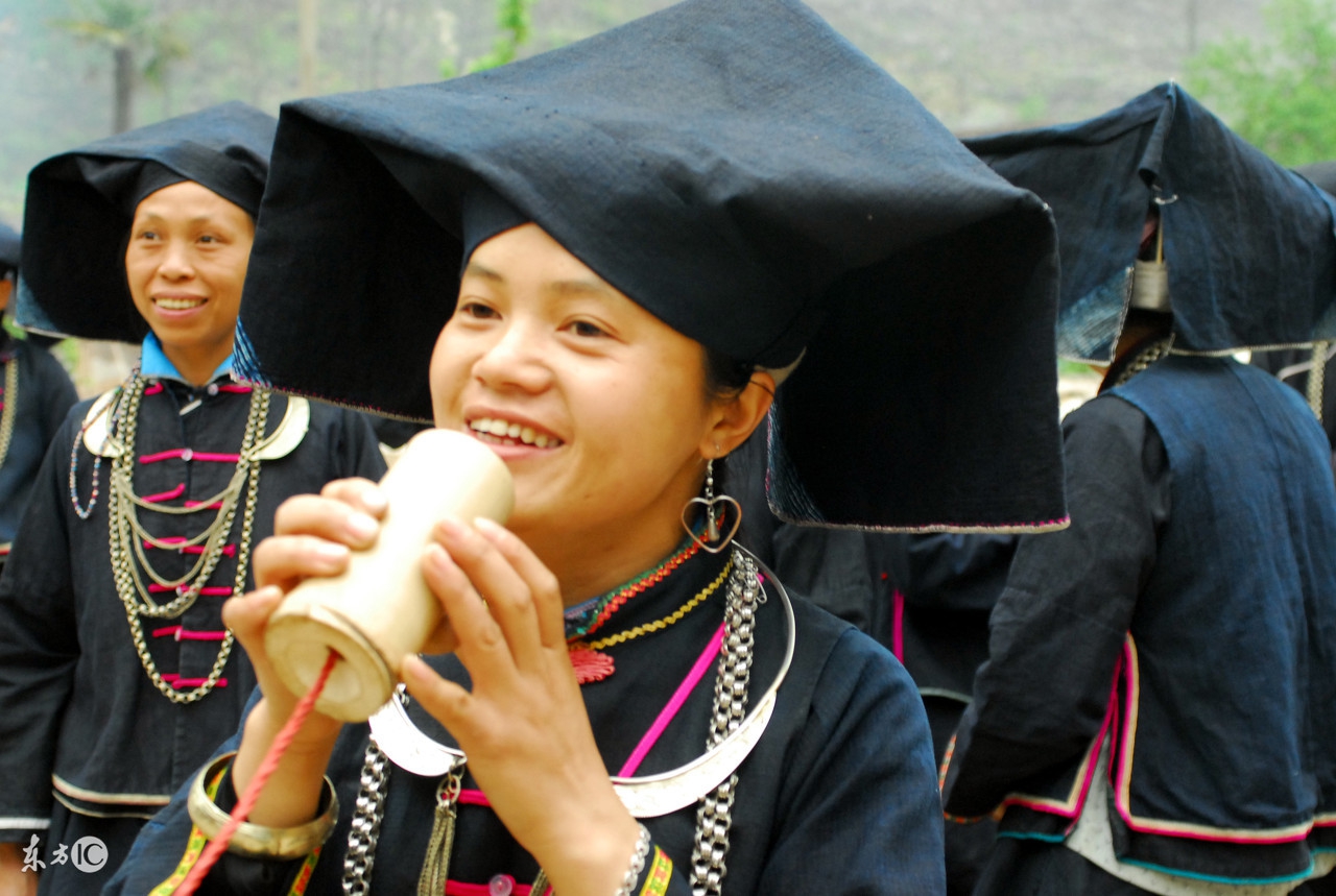 养不起丈夫，枉做一世女人！壮族姑娘都这么豪迈吗？