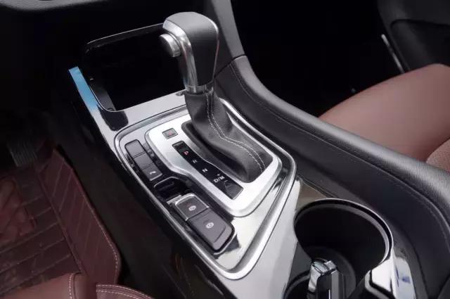 宝骏5602021款,宝骏560dct优缺点