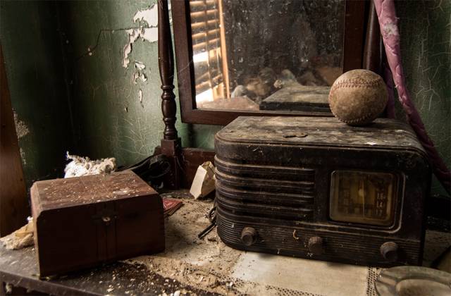 一代人的回忆女声,回忆听收音机的时光