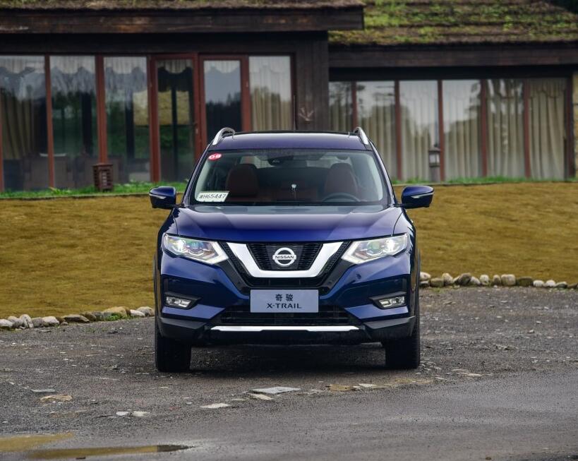 2017款奇骏CVT至尊版用车感受，显示屏太小像山寨的