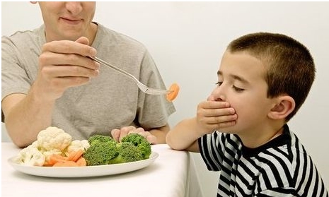 孩子偏瘦特别挑食有啥办法,孩子偏瘦也厌食怎么办