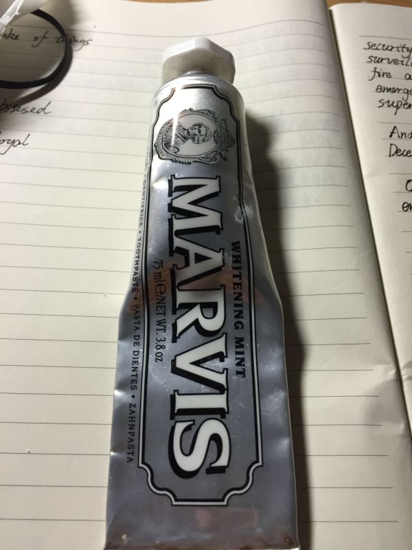 明星刷牙用什么牙膏,明星公认最好用的牙膏