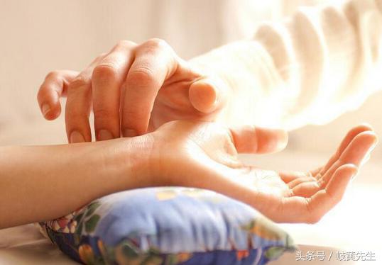 妇科疾病选中医还是西医？还是中西医妇科疗效更好？