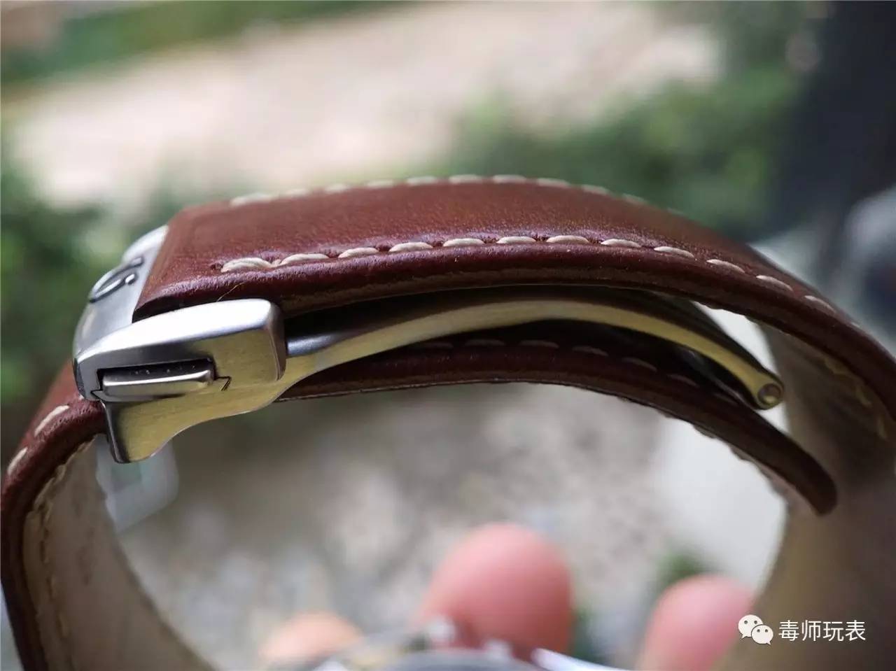 大黄蜂欧米茄白盘,大黄蜂欧米茄夜光