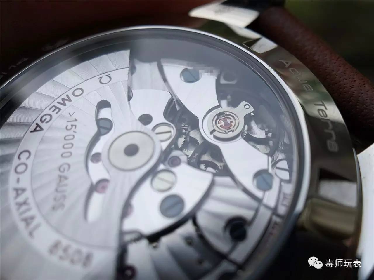 大黄蜂欧米茄白盘,大黄蜂欧米茄夜光