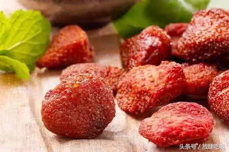 不愿做个只吃烤肉的*疆新**胖纸？九蔬，入驻万达，给你健康生活