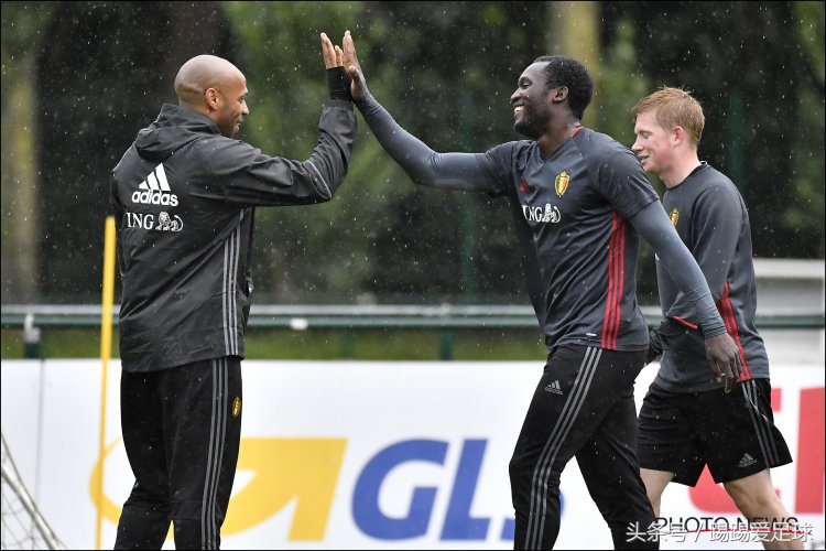 卢卡库攻击力与速度的完美结合,射箭术高超