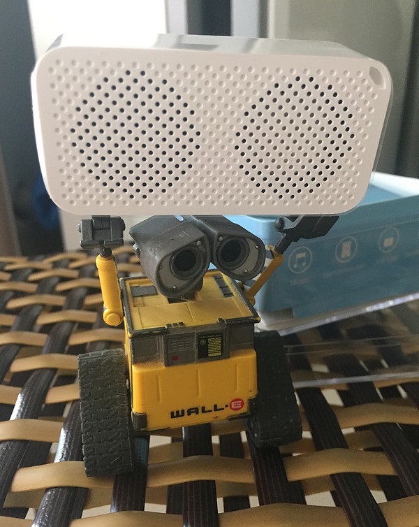 拍照+报警?鸡蛋大小的蓝牙音箱居然还是个多面手