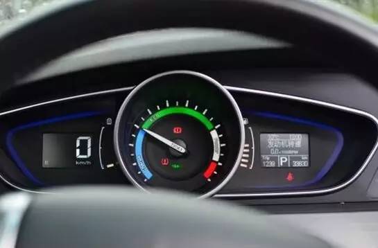 第一批荣威e550怎么样了,荣威e550体验