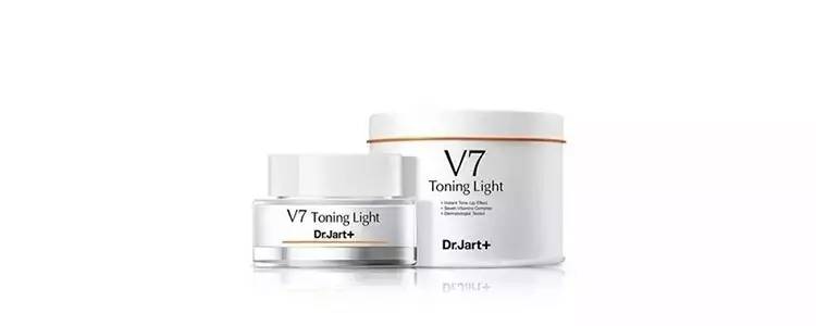 哈哈哈*靠我**一瓶素颜霜骗到了现任男票,他还一直以为我真素颜