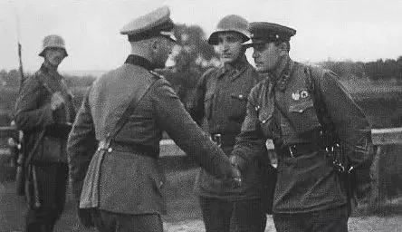 苏联军队最后的辉煌,从满清支柱到民族脊梁