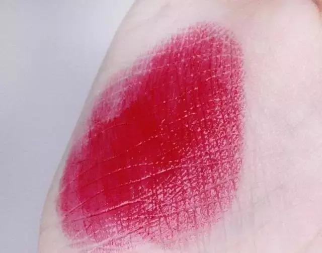 男朋友说要送我100支口红,男朋友送女朋友什么口红好