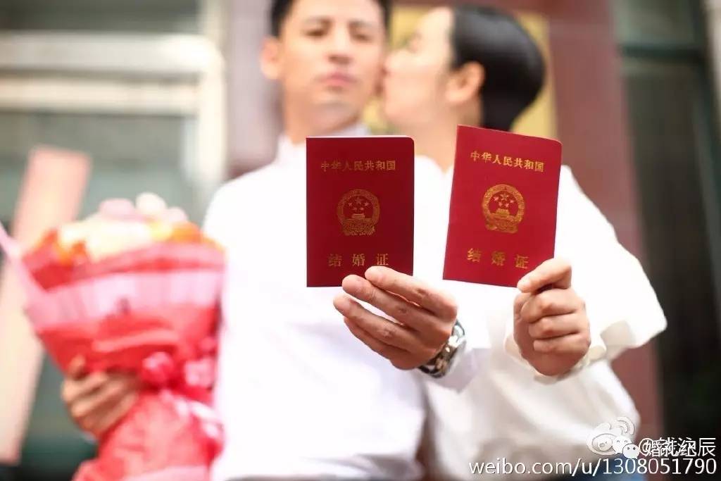 七夕穿什么衣服领证,第一次领证的时候应该穿什么