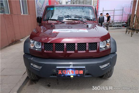 jeep牧马人秒变皮卡,吉普牧马人超级爆改越野