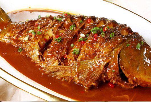 死鱼吃了会中毒吗,吃死鱼会不会中毒