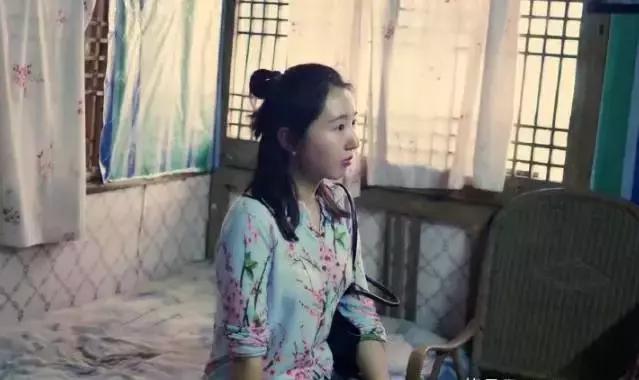 忠路老屋基,太美哒,美得登上《武陵土家》封面