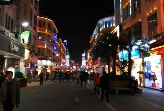 正宗好利来蛋糕店加盟条件都在这,加盟品牌蛋糕店选址怎么选