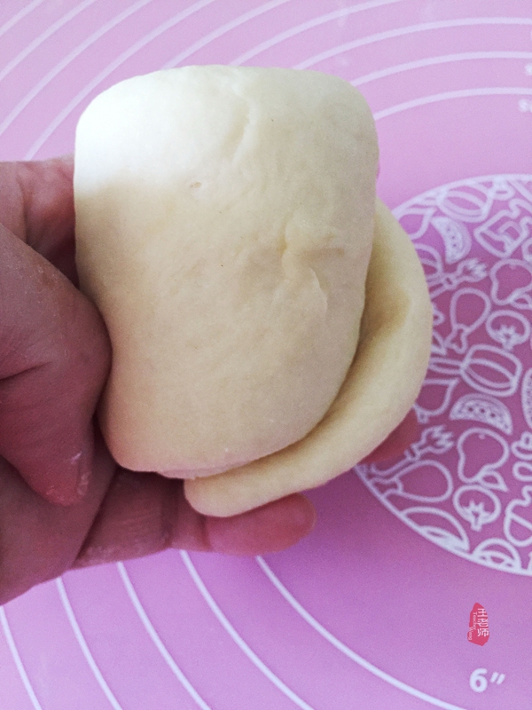 口感松软绵密丝滑香甜软糯不粘牙,绵软醇香