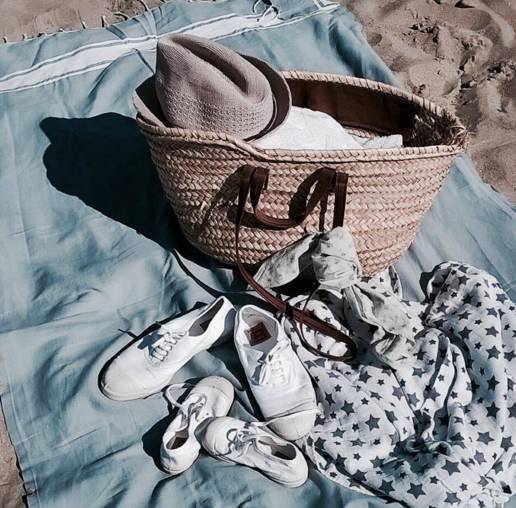 帆布鞋也能穿出女王风范,帆布鞋也能穿出高级感