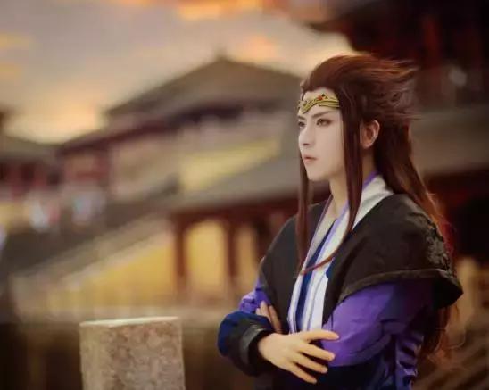 知名coser小小白快乐大本营,知名coser小小白白子画