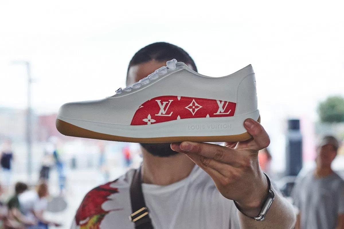 战斗民族也爱Supreme莫斯科球鞋市集出现各式天价客制球鞋