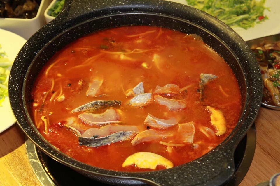 分享一下贵州凯里酸汤鱼,猫爷讲历史