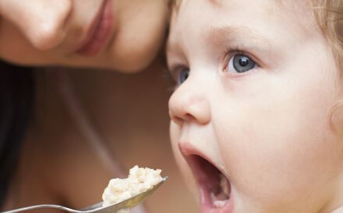 宝宝天热不吃饭做什么辅食,一岁宝宝感冒没胃口吃什么辅食