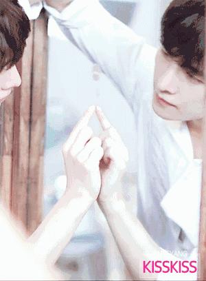 选对口红就是全场的焦点,口红推荐黄皮显白伊丽莎白