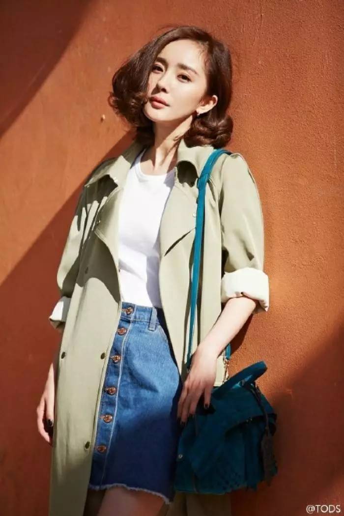 赵丽颖和杨幂白西装,别人家的男友