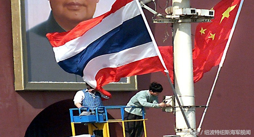 泰国订购12架瑞典鹰狮战斗机,美国鱼叉导弹多少钱一枚