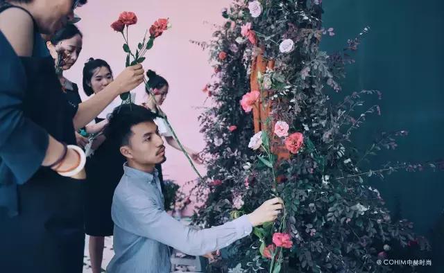 从清华休学创业27岁做到年销7亿,15岁退学的他年近50再创业