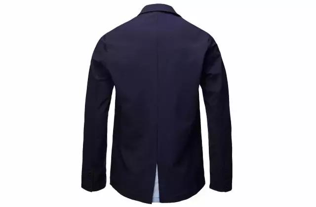 你在单车上看风景，别人却都在笑话你