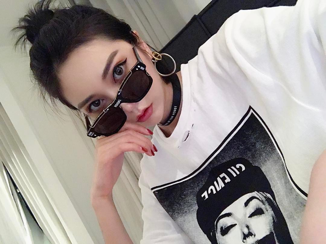 日韩美女衣服穿搭,日韩女生服装