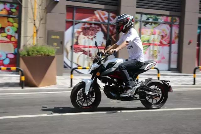 小幽灵ad125摩托评测,小幽灵ad125摩托车