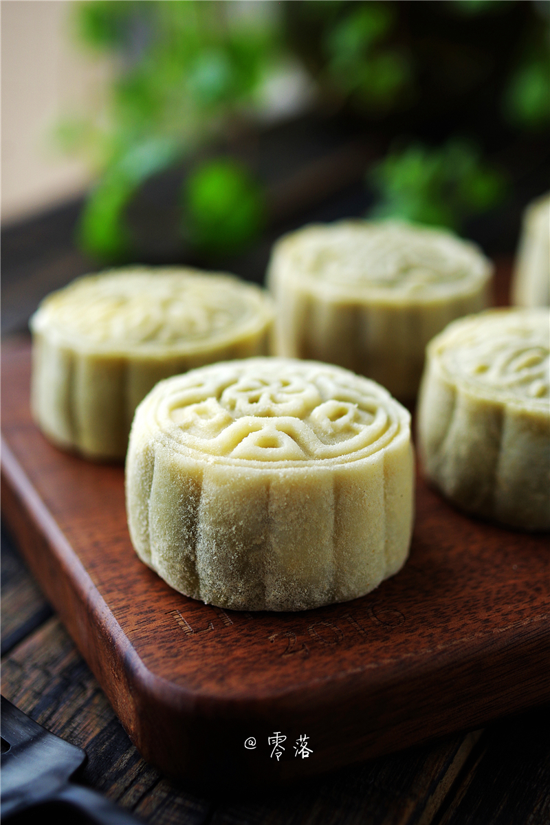 流心月饼的流心馅怎样冰冻才会硬,月饼怎么做简单又好吃又漂亮