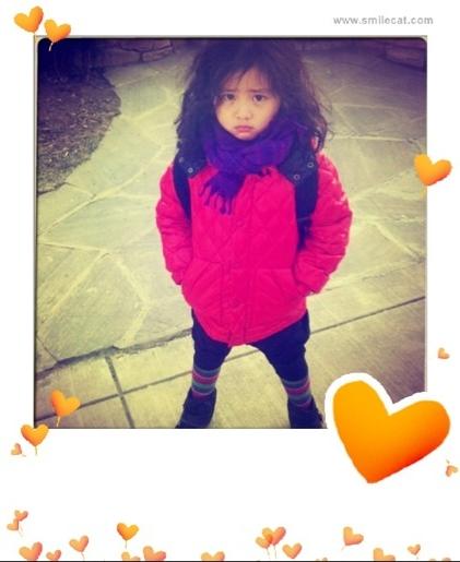 黄磊晒女儿多妹照片,黄磊晒二女儿萌照