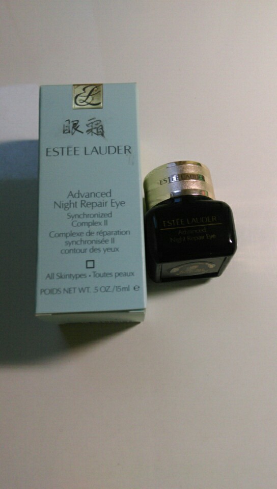 25岁眼霜小样,25岁后清爽易吸收的眼霜