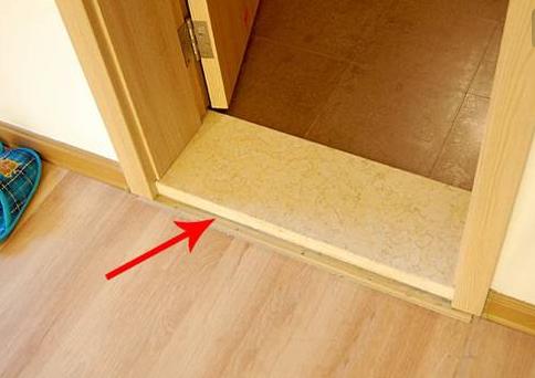 卫生间门套发霉怎么处理,家里房门门套发霉了怎么办