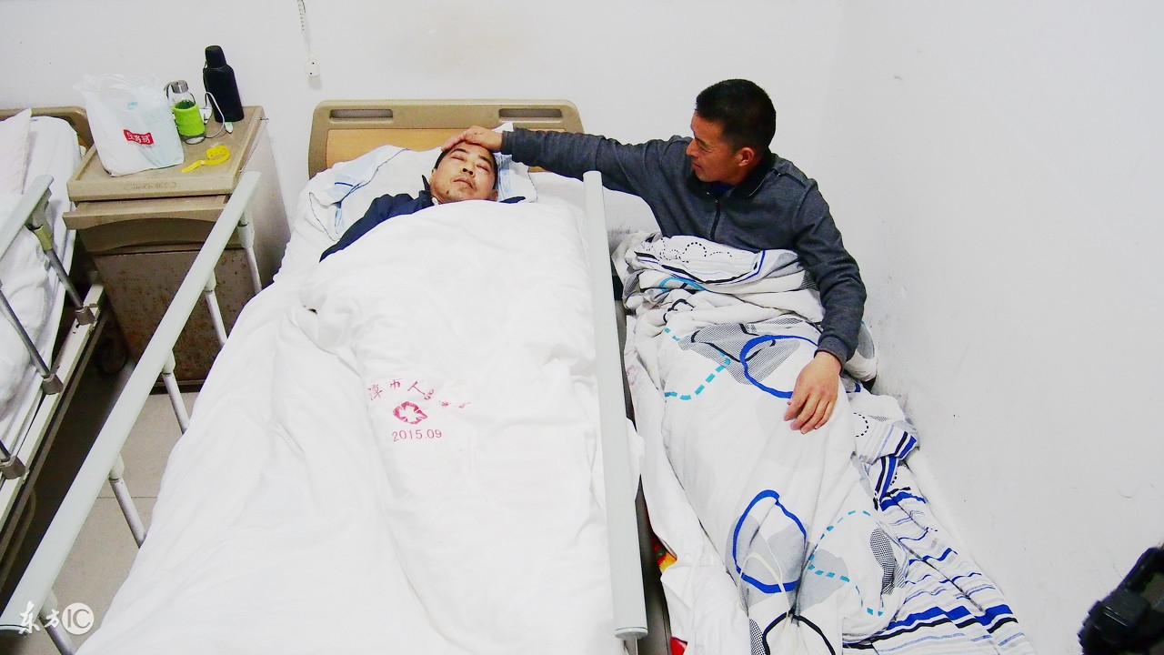 肝区疼痛癌症扩散,肝疼是肺癌早期的6个症状吗