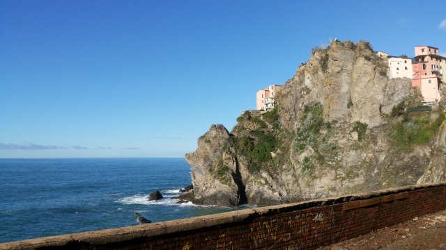 浜氬緱閲屼簹娴峰哺鏃呮父,浜氬痉閲屼簹灏忛晣娴疯竟