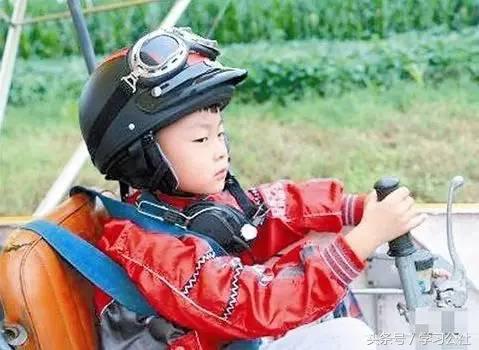 乐嘉带孩子徒步沙漠如何看待,乐嘉带4岁的女儿徒步