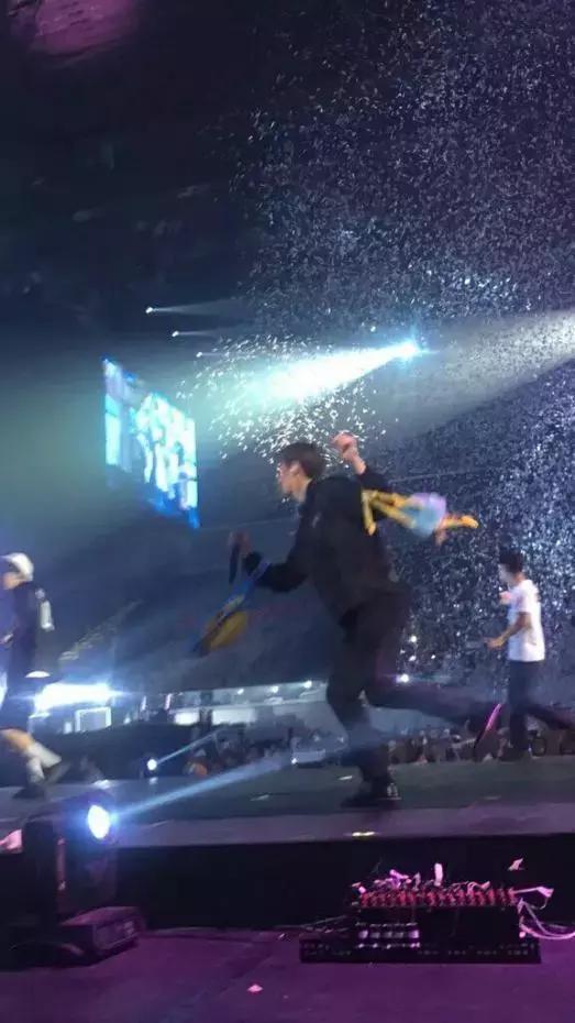 去看exo演唱会的事项,怎样在演唱会上引起爱豆的注意exo