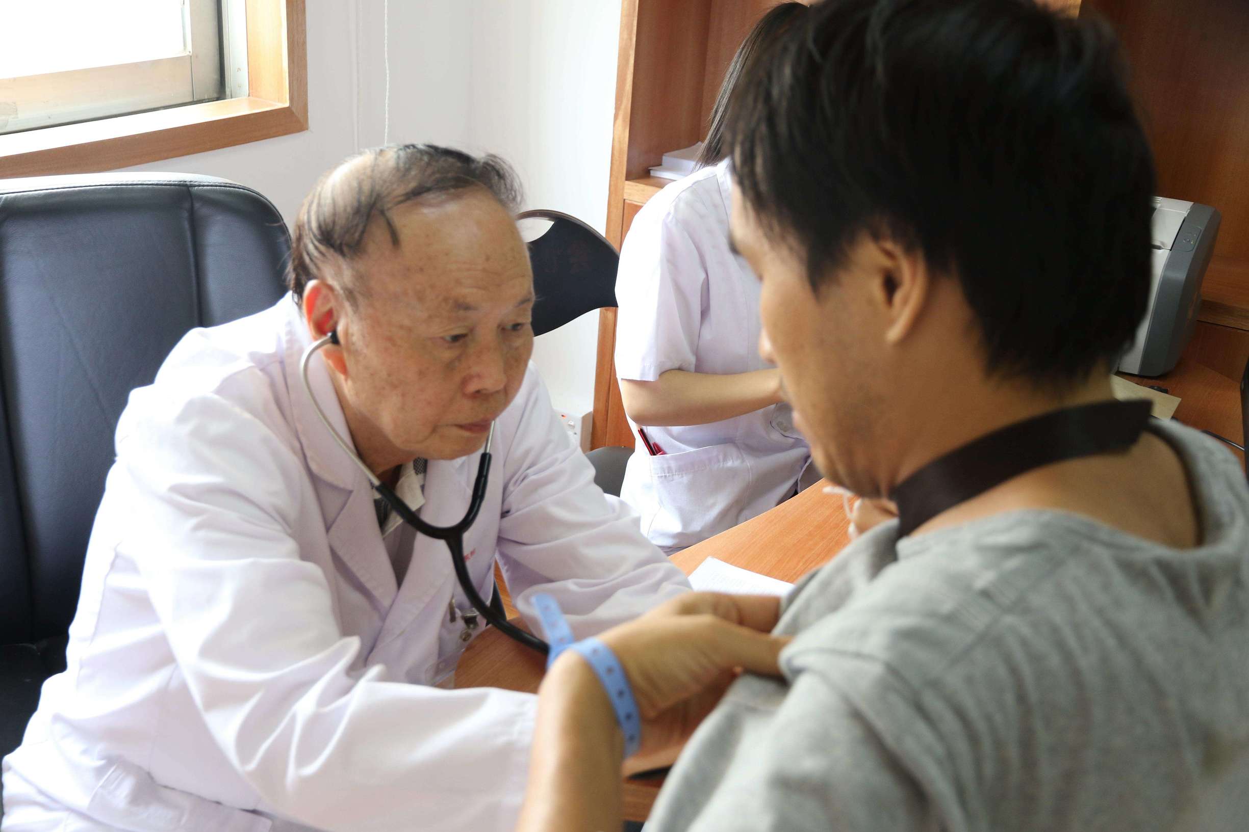 醋真有软化血管硬化的功效吗,长期喝酒预防血管硬化的保健品