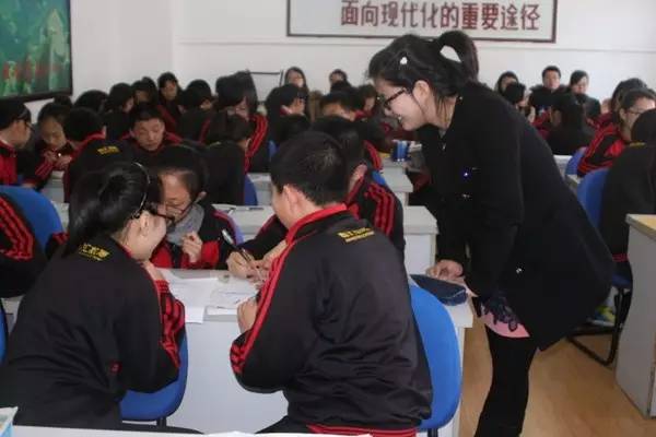 澶ц繛鍥涙槦骞煎効鍥帓琛屾,澶ц繛浜旀槦骞煎効鍥帓琛屾