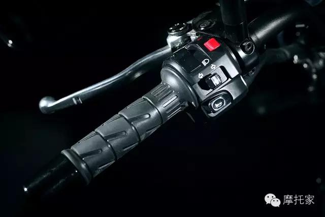 川崎650小火神对比cm500,小火神川崎650最高速度能达到多少