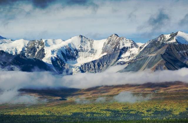 自驾全球最冷的小镇零下71度,自驾去世界上最寒冷的城市