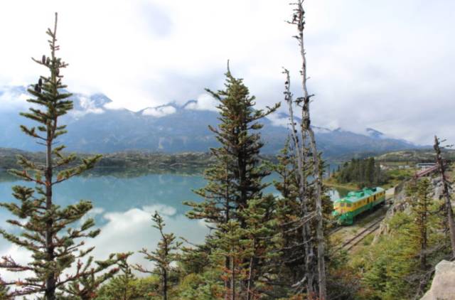 自驾全球最冷的小镇零下71度,自驾去世界上最寒冷的城市