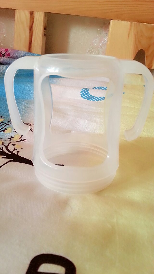 爱得利八个月以上奶瓶怎么选,婴儿爱得利奶瓶多久需要更换