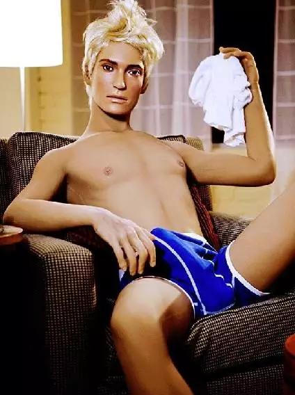 你知道全球最真实的充气人偶是怎样制作出来的吗?