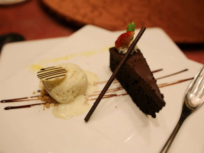 锦庐：在春天，偶遇一场激情澎湃的婚礼